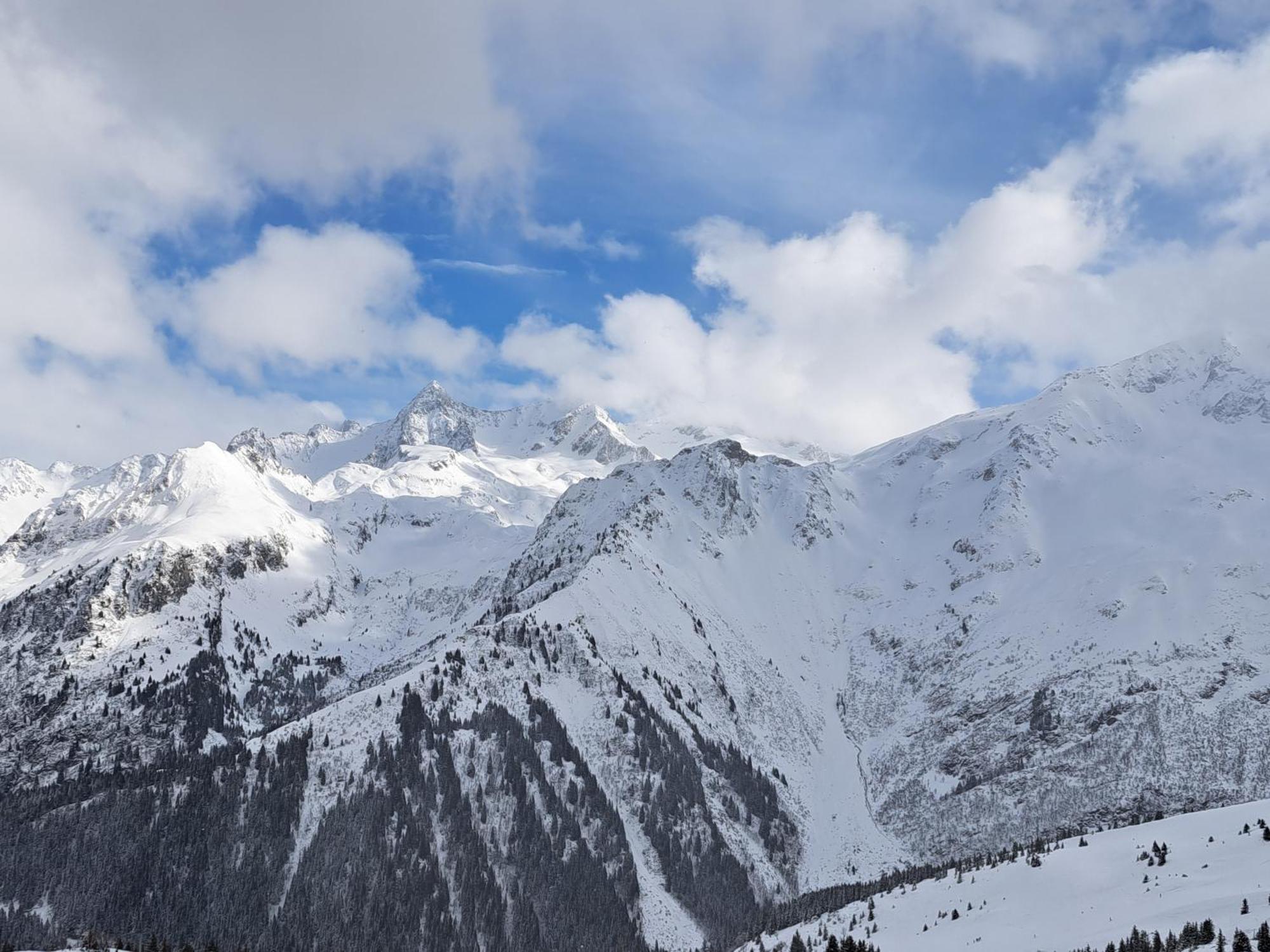 Adorelys Sejour Bien Etre - Spa Et Massage Saint-Cassien  ภายนอก รูปภาพ